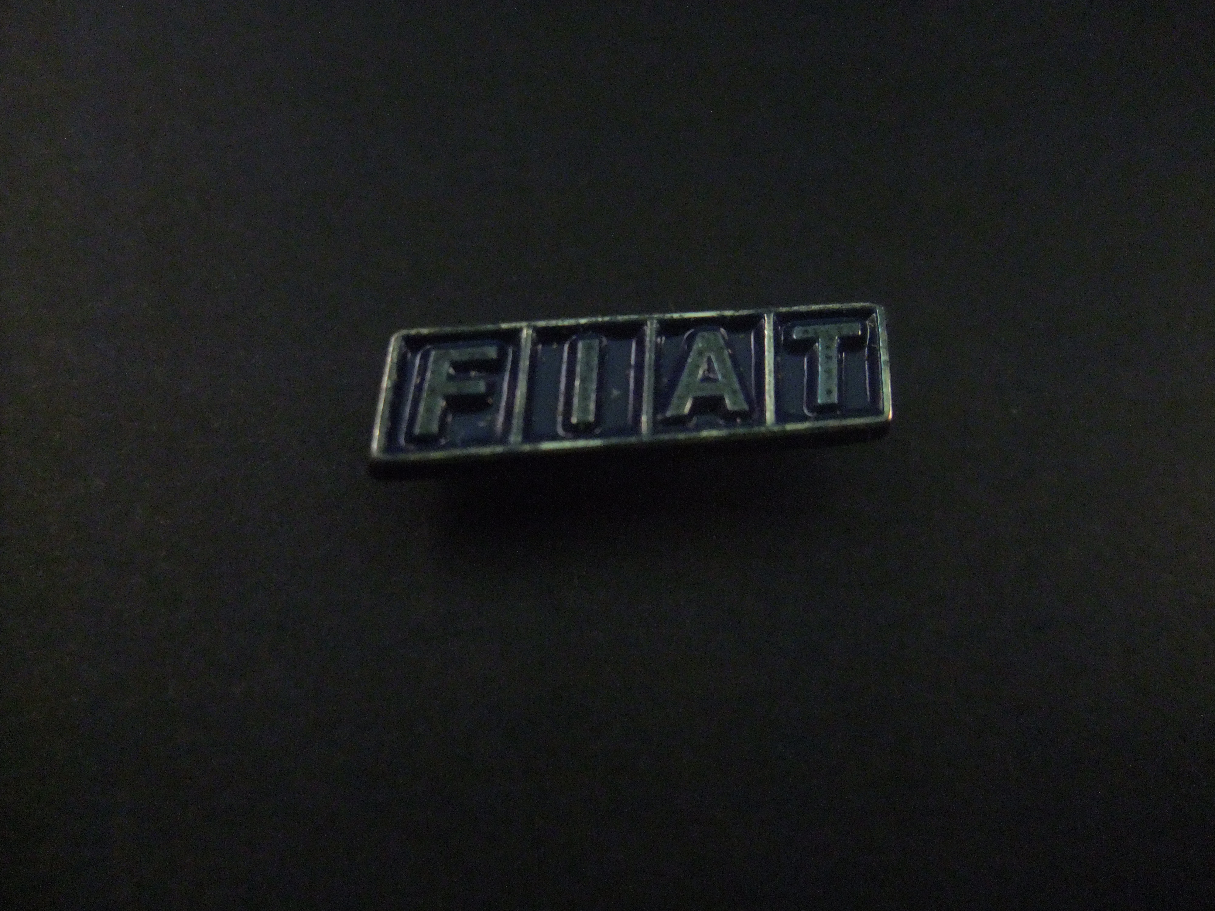 Fiat donkerblauw logo